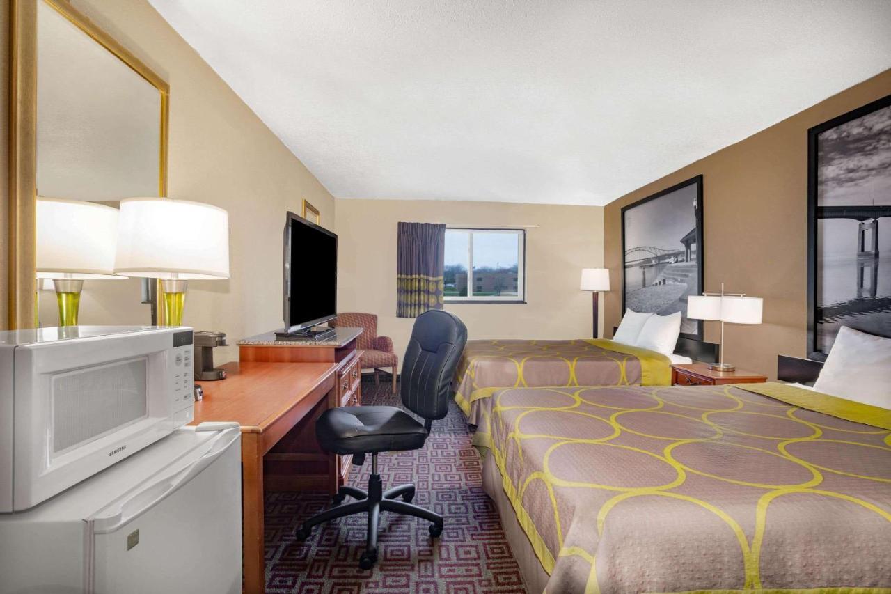 Super 8 By Wyndham Fort Madison Eksteriør bilde