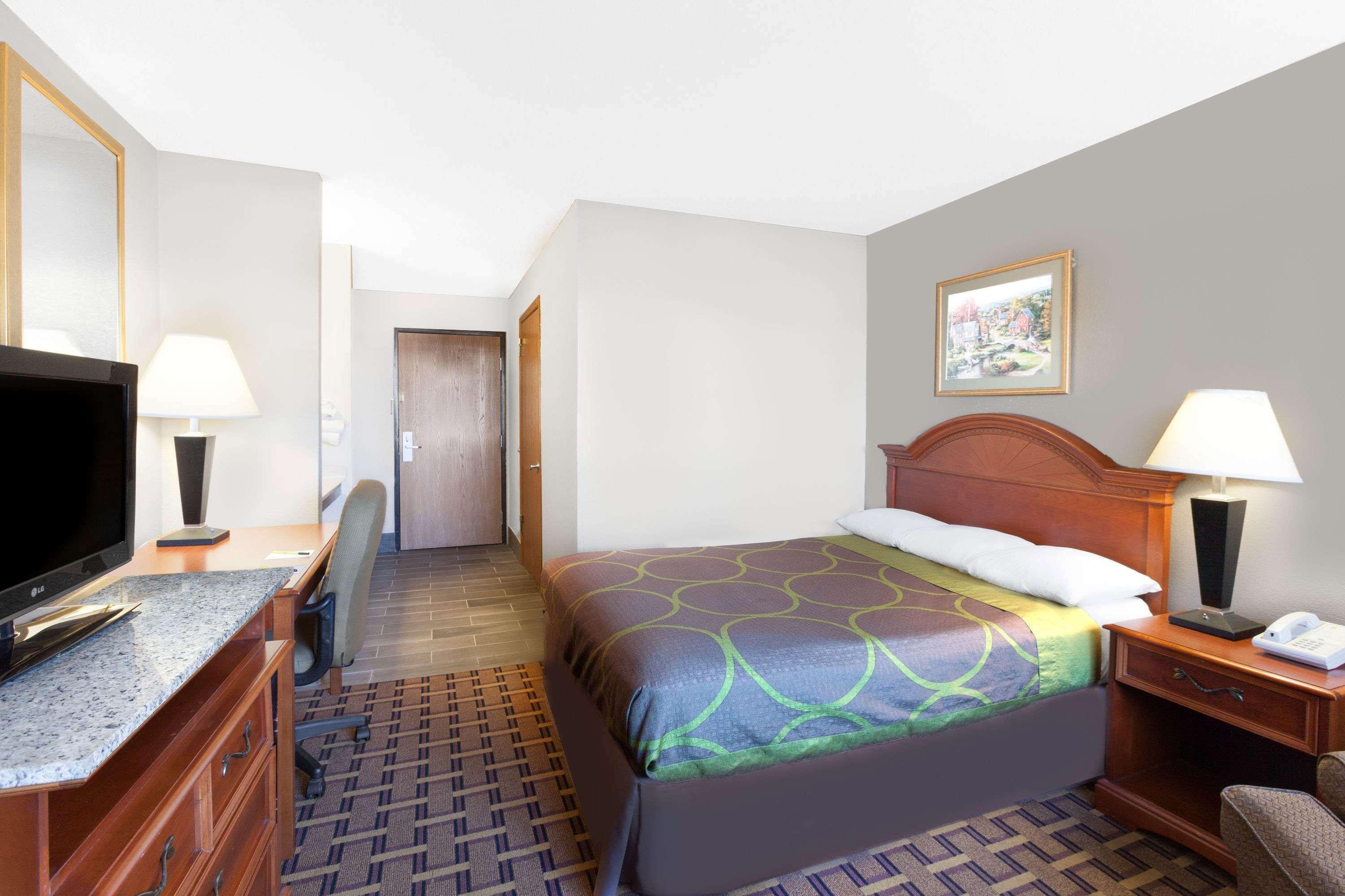 Super 8 By Wyndham Fort Madison Eksteriør bilde